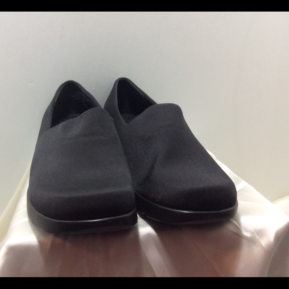 Truespirit by Easy Spirit Size 7 W Black